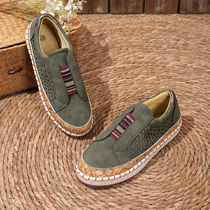 Komfortabler Damen Slip-On Sneaker mit rutschfester Sohle. Perfekte Alltagsschuhe für Damen, atmungsaktiv & bequem.