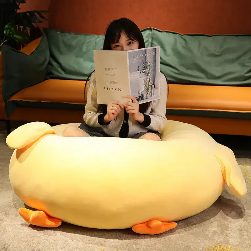 Riesiges gelbes Kuschelhuhn als flauschiges Plüschtier, ideal für Kinder zum Knuddeln.
