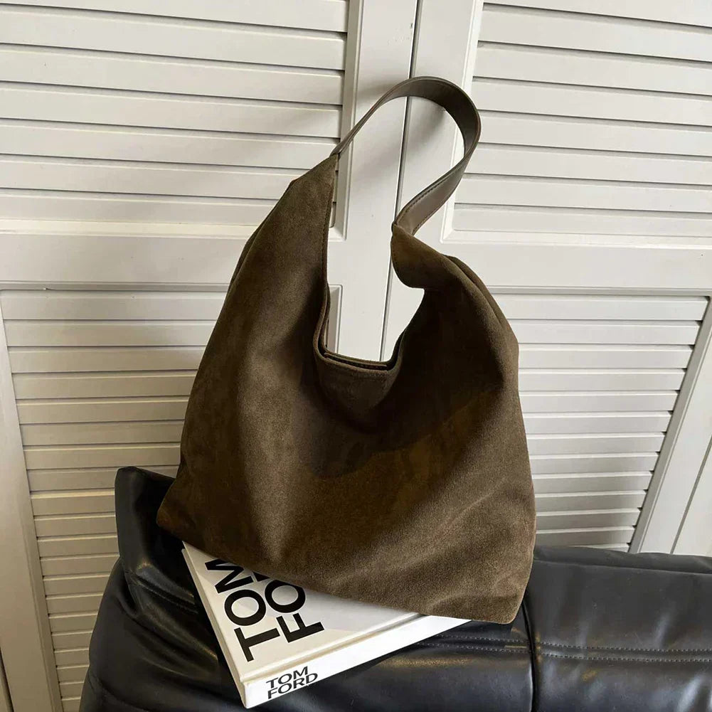 Vielseitige schwarze Damen Wildleder Tasche, tragbar als Tote Bag oder Schultertasche, elegant und geräumig.