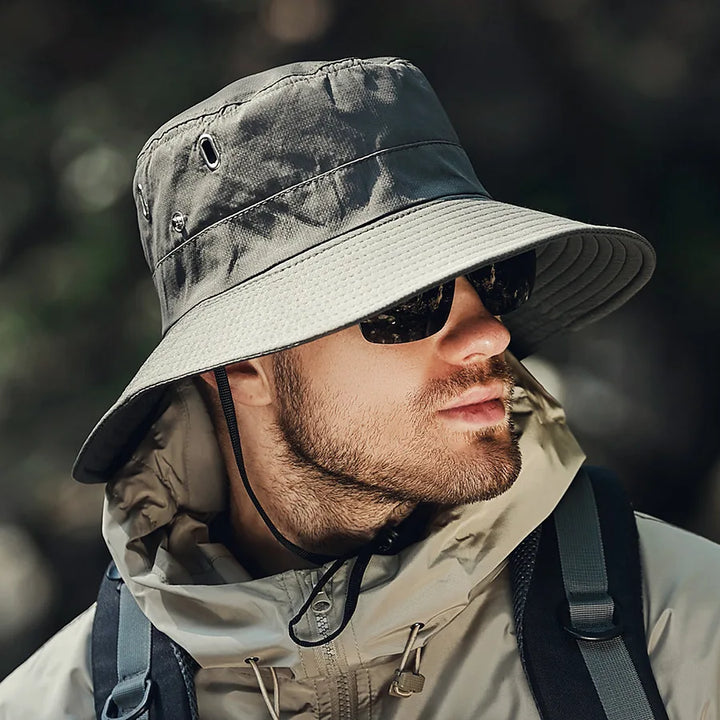 Atmungsaktiver Herren Sonnenhut, UV-Schutz, ideal für Outdoor-Aktivitäten & Sommer.