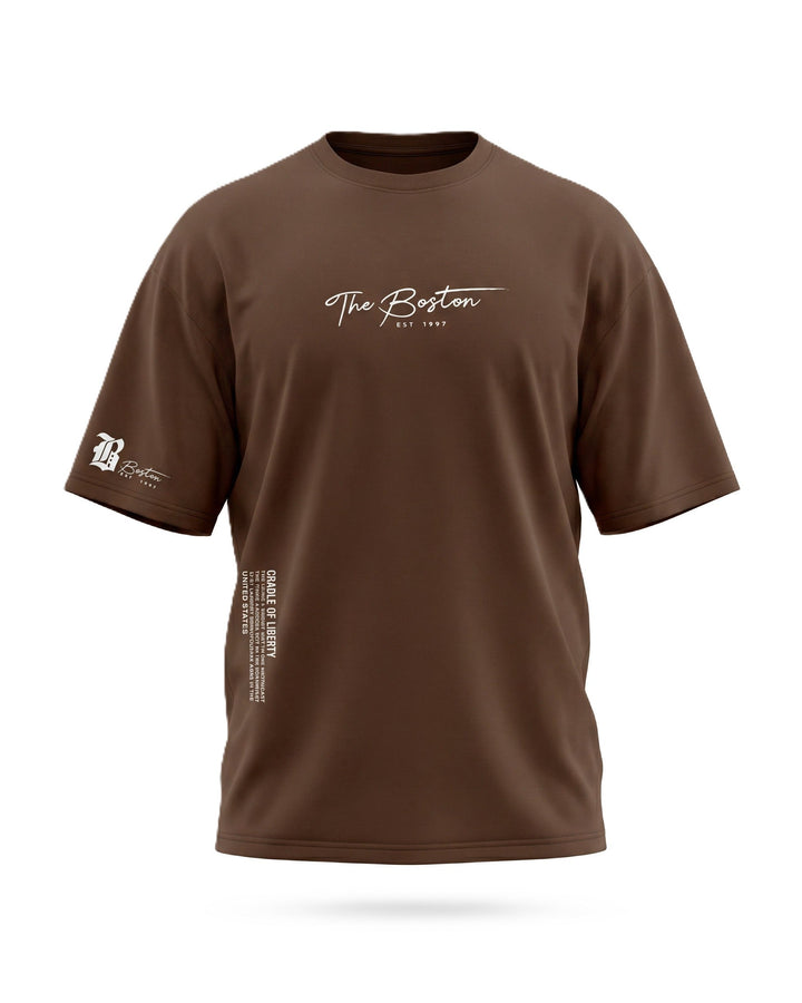 Trendiges Herren Oversized Sommer T-Shirt mit Kurzarm. Lässiges Grafikshirt für Streetwear Looks.