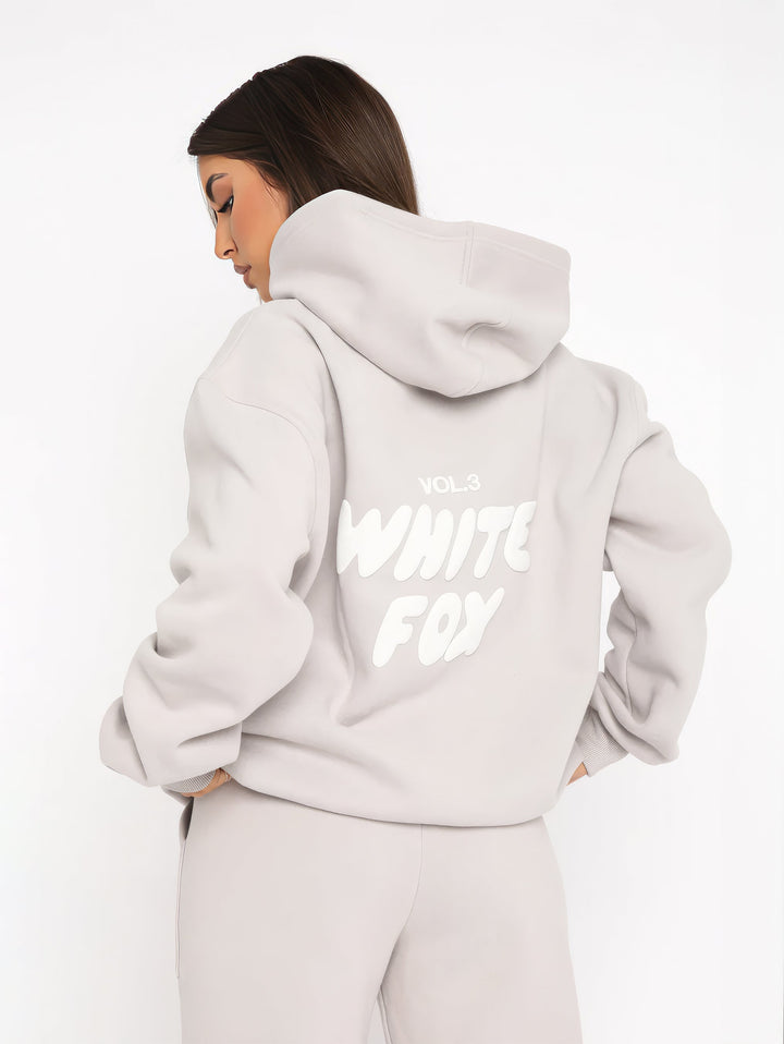 Stilvolles Damen Loungewear Set: Bequemer Hoodie & passende Jogginghose für entspannte Tage.