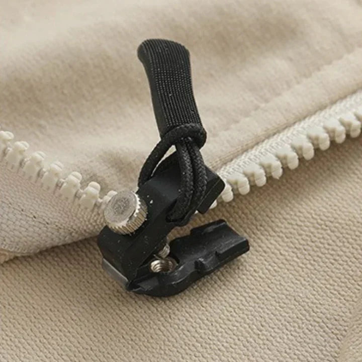 Reißverschluss-Reparatur-Set mit robusten Zipper-Clips zum werkzeugfreien Ersatz an Kleidung, Taschen und Koffer.