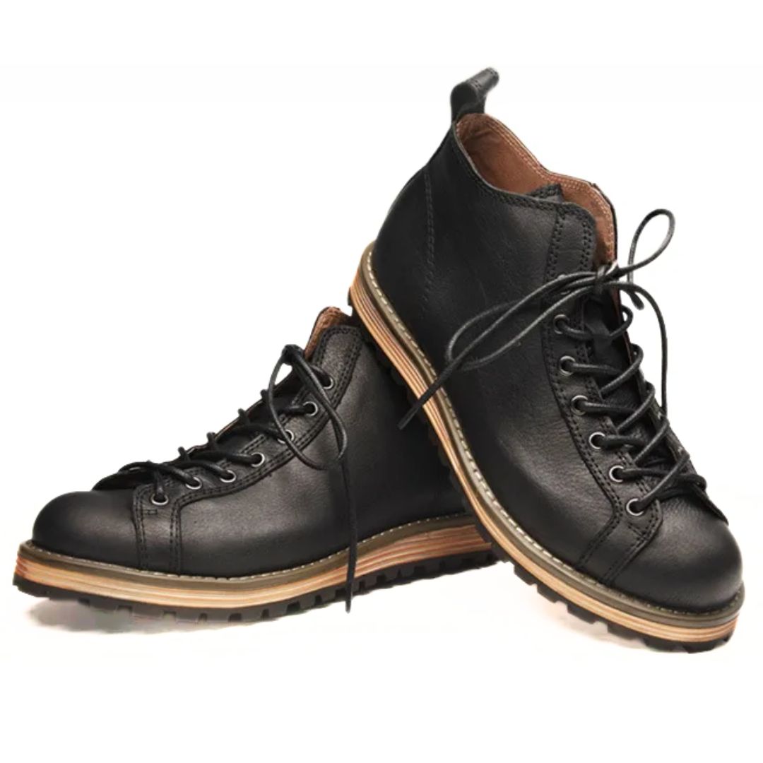 Trachten-Sneakers für Herren & Damen. Bequeme Freizeitschuhe, perfekt für Oktoberfest & Freizeit.