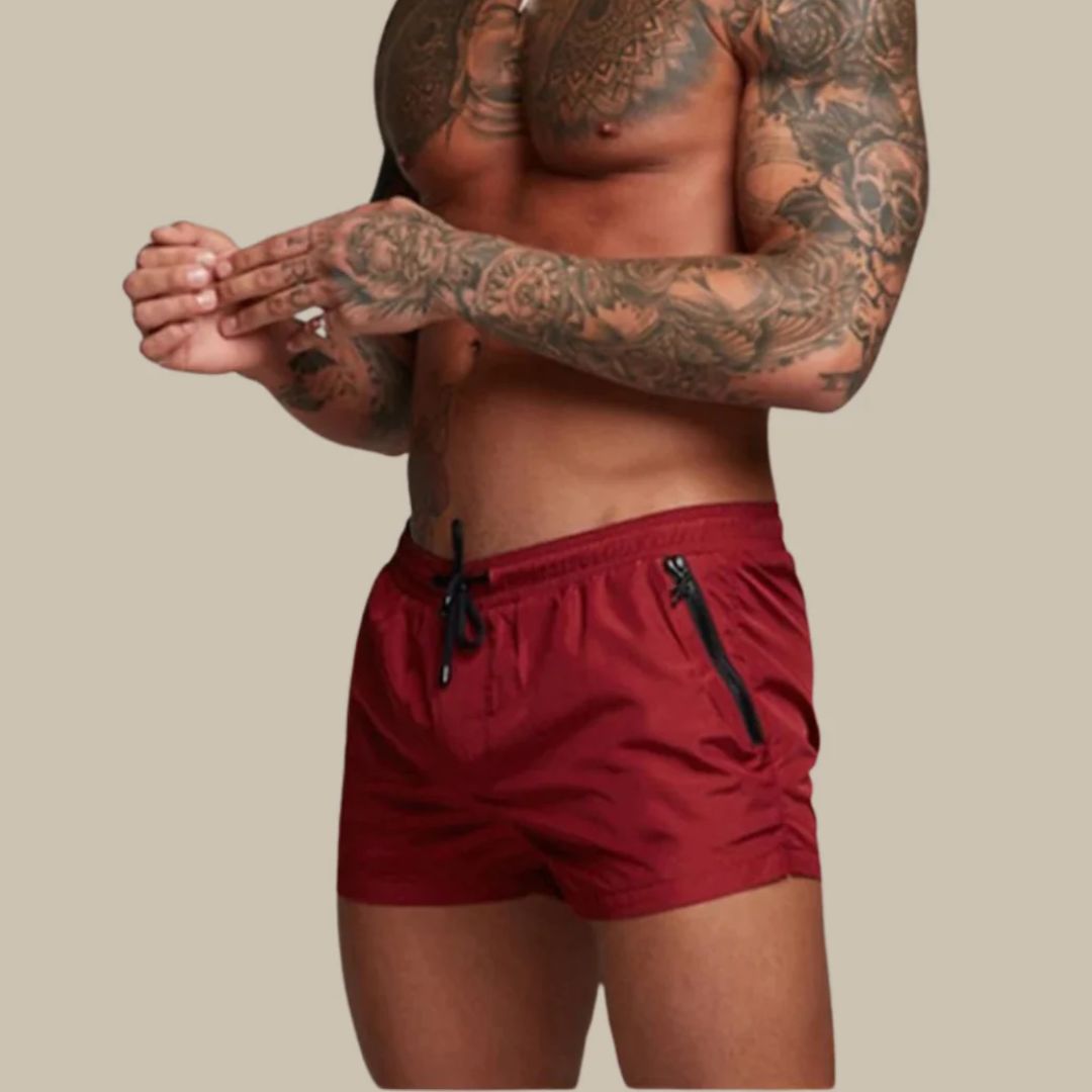 Stilvolle, schnelltrocknende Herren Badehose in Schwarz, perfekt für Strand, Pool & Sommerurlaub.