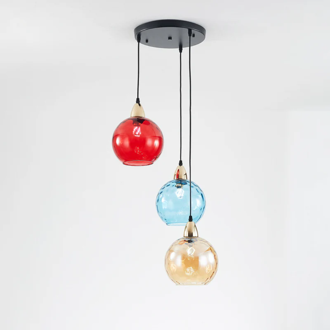 Stilvolle 3-fach LED Glas Hängelampe, höhenverstellbar. Moderne Beleuchtung für jeden Raum.