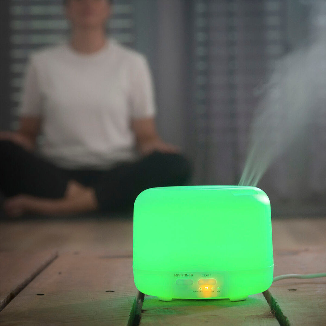 Leistungsstarker 400ml Aroma Diffusor und Luftbefeuchter mit LED, ideal für optimales Raumklima.