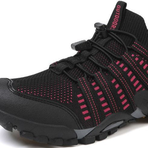 Moderne Freizeitschuhe Damen, bequem & strapazierfähig, mit speziellem Profil für besten Gripp.