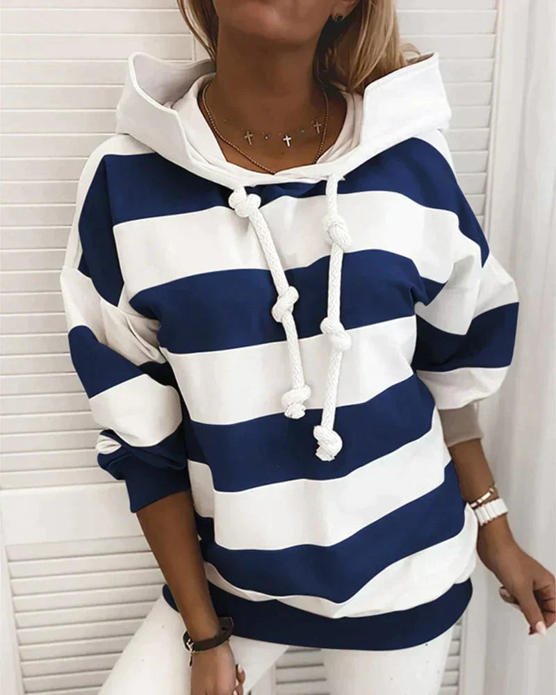 Bequemer Damen Hoodie, gestreift. Perfekt für Frühling & Herbst, mit Kapuze und langen Ärmeln.