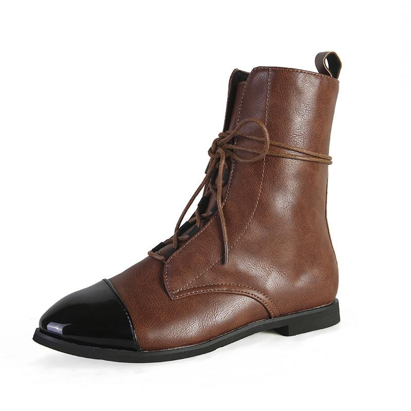 Bequeme orthopädische Damen Sneaker für den ganzen Tag. Leichte Komfortschuhe mit Dämpfung in klassischem Schwarz.