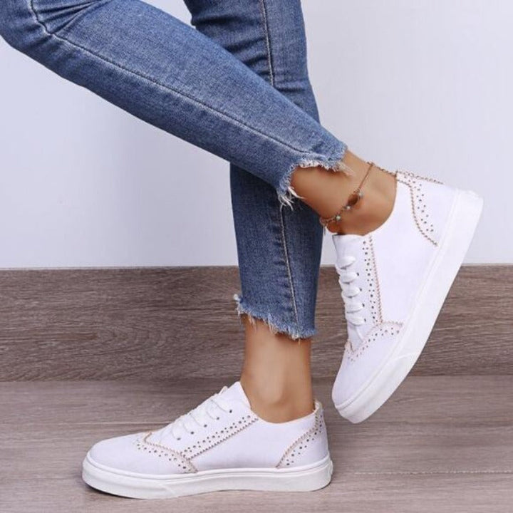 Vielseitige Damen Plateau Sneaker; trendige Modeschuhe als bequeme Alltagsschuhe für sportlich-elegante Styles.