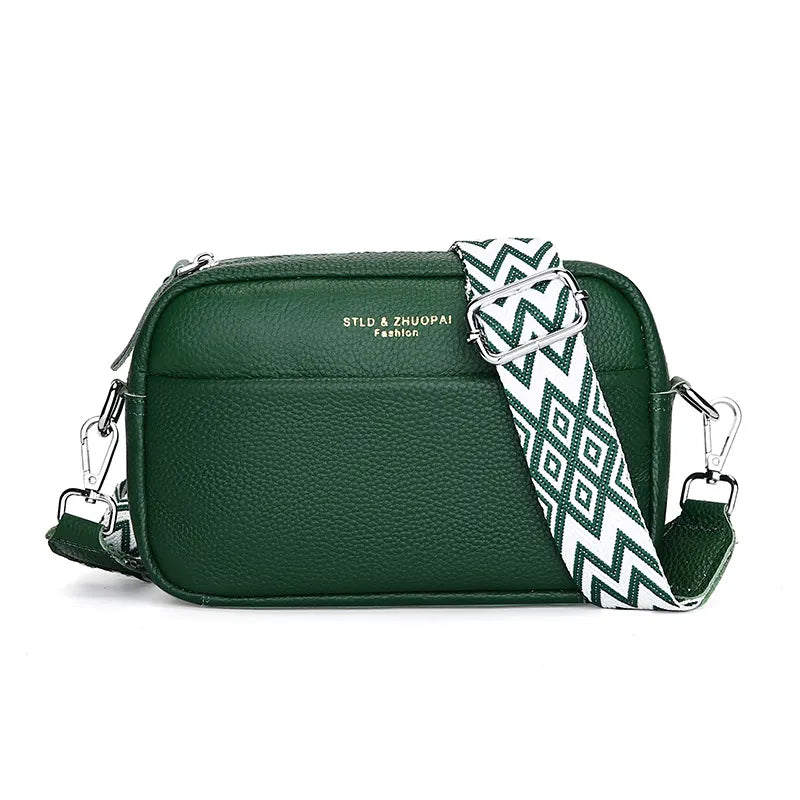 Detailansicht der hochwertigen Damen Umhängetasche, kompakte Crossbody Bag mit Reißverschluss.