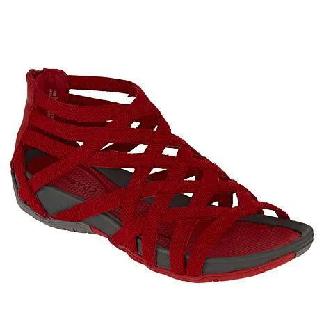 Stilvolle Damen Sandalen mit weichem, ergonomischem Fußbett und strapazierfähiger, rutschfester Sohle.