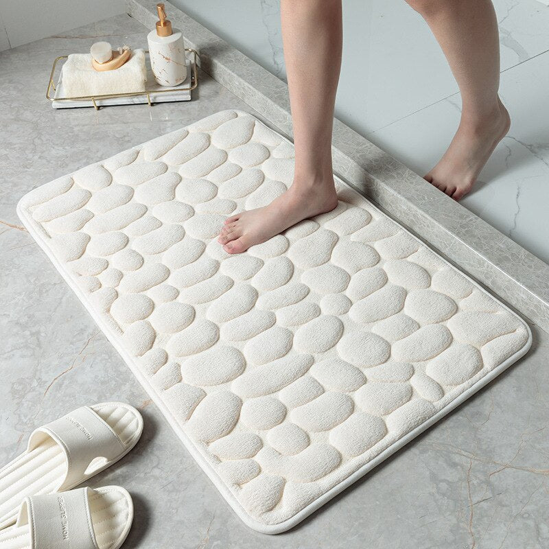 Absorbierende 3D Badematte, ultraweich & rutschfest, für Komfort und Sicherheit im Badezimmer.