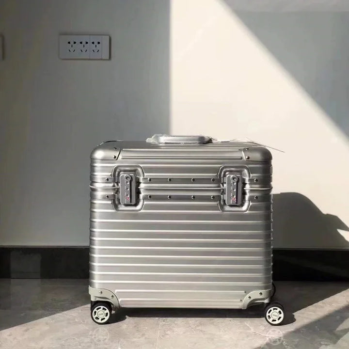 Unisex Aluminium-Magnesium Reisekoffer "Monaco" mit robuster Hartschale, stilvoll und 360° Rollen.