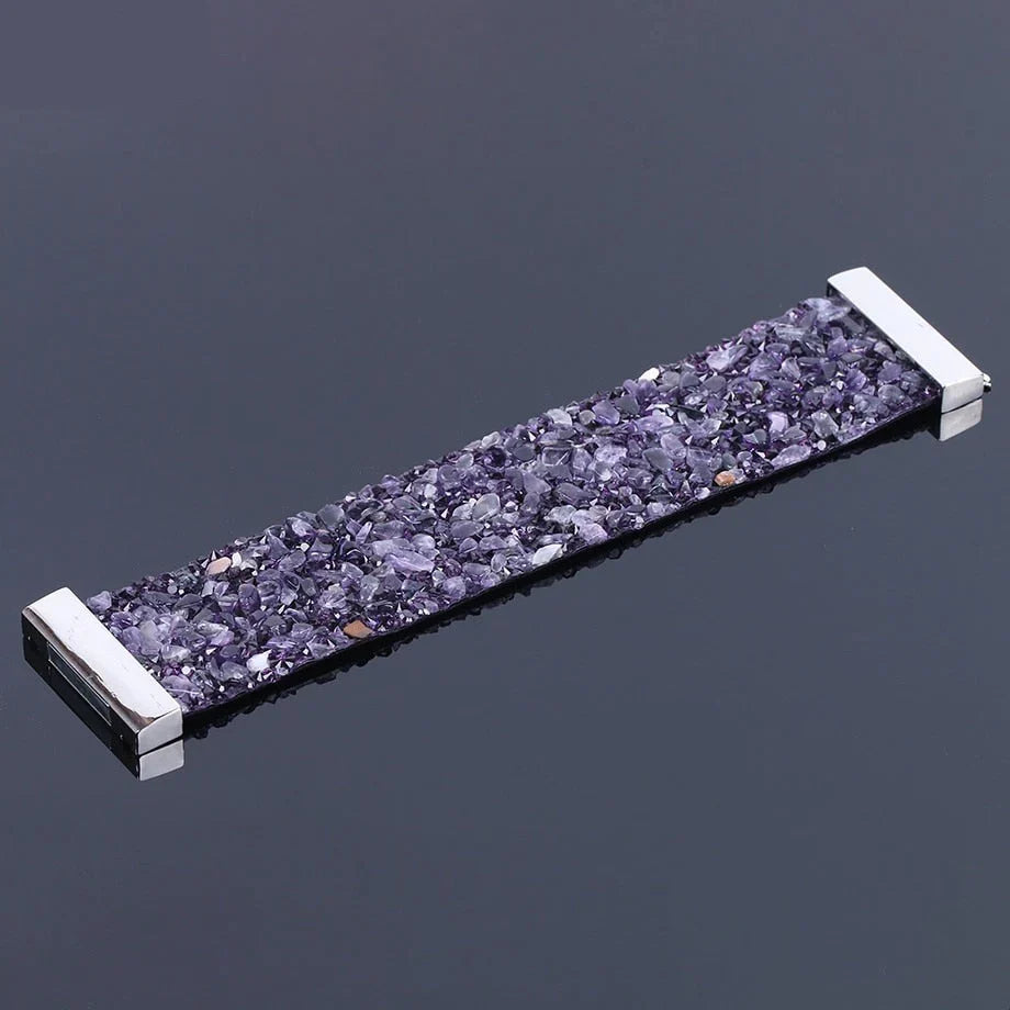 Elegantes Damen-Lederarmband mit Naturstein- und Kristallperlen, idealer Modeschmuck.
