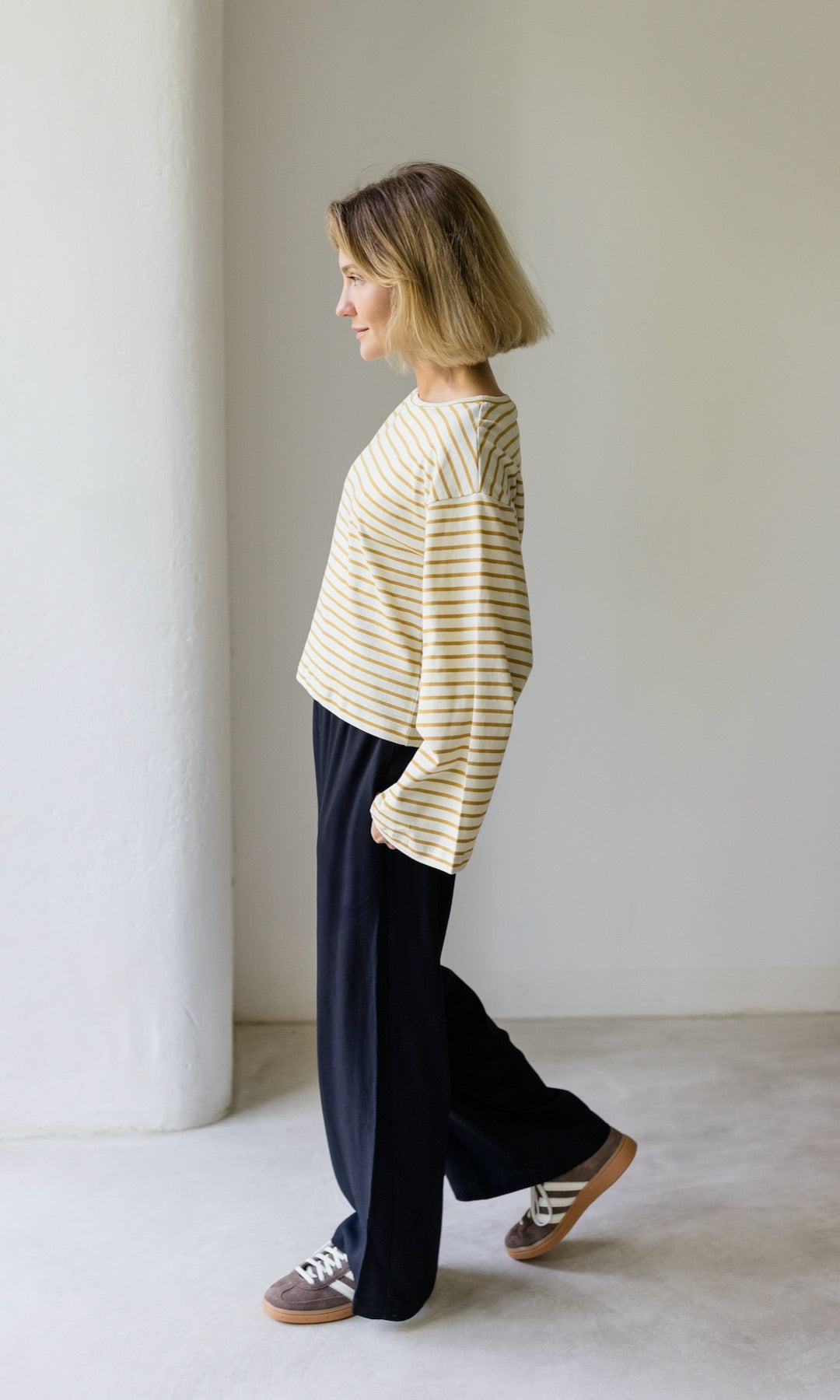 Leichte Damen High Waist Culotte, sommerliche Freizeithose. Elegant und komfortabel, für einen luftigen Look.