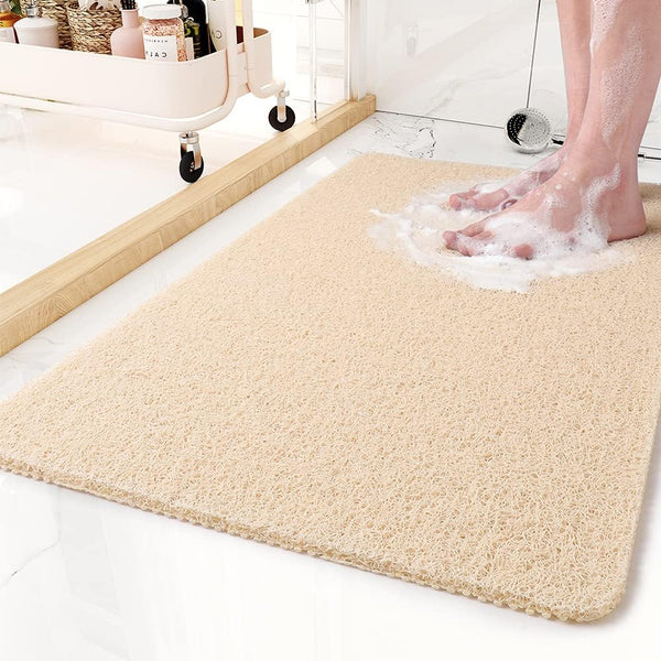 Duschmatte mit effektiver Drainage & Saugnäpfen für maximale Anti-Rutsch-Sicherheit im Bad.