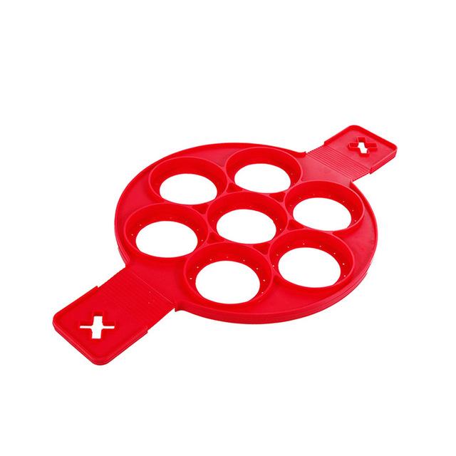 Antihaft-Silikon Pfannkuchenform für 7 perfekte Pancakes, leichtes Wenden, ideal für schnelles Frühstück.