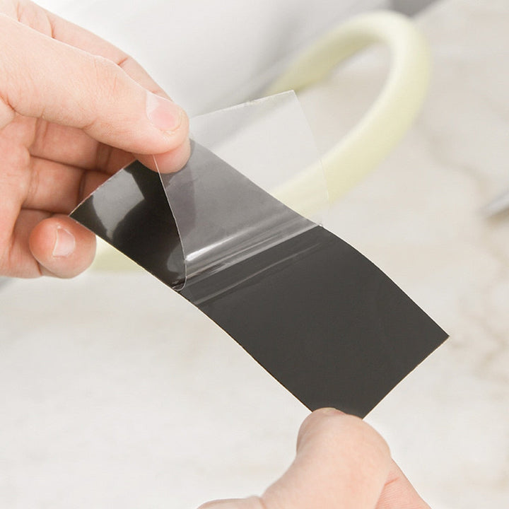 AquaPatch Dichtband, polymerbasiert, extra starke Haftung, sofort wasserdicht & wetterfest für zuverlässige Reparatur.