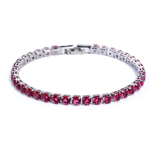 Glänzendes Unisex Schmuckarmband, funkelnd mit vielen Zirkonia; ideales Tennisarmband-Design.
