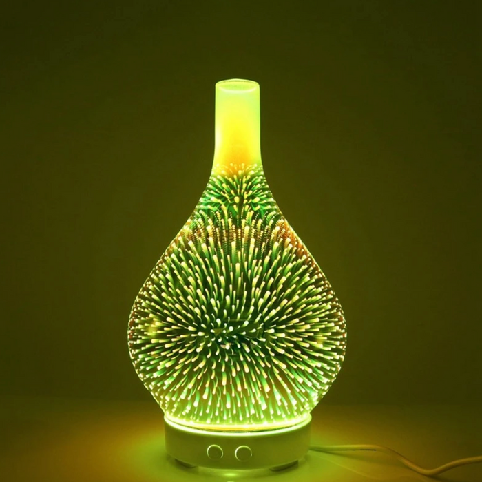 Moderner Aromadiffuser für Ätherische Öle & feinen Nebel mit LED-Licht; schafft ruhige Zuhause-Atmosphäre.