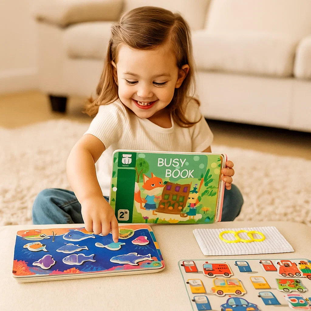 Handliches Sensorisches Montessori Babybuch, perfekt für unterwegs, fördert Konzentration und Lernprozesse.