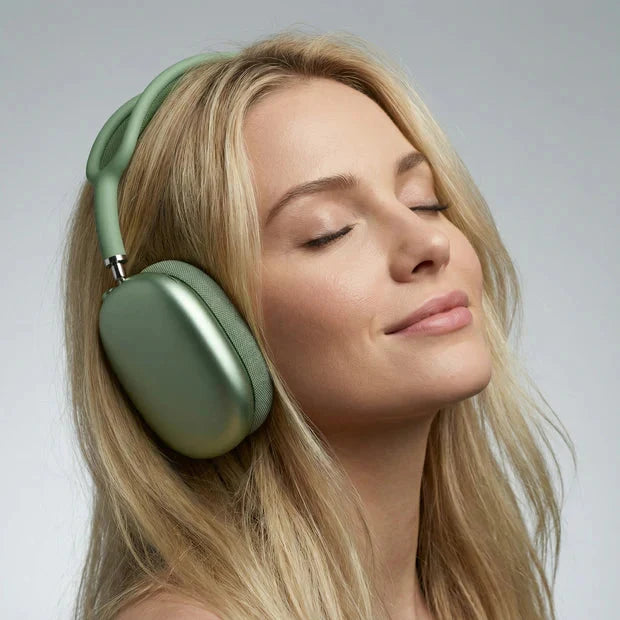Geräuschunterdrückende Over-Ear Kopfhörer mit Bluetooth-Konnektivität für ungestörten Fokus.