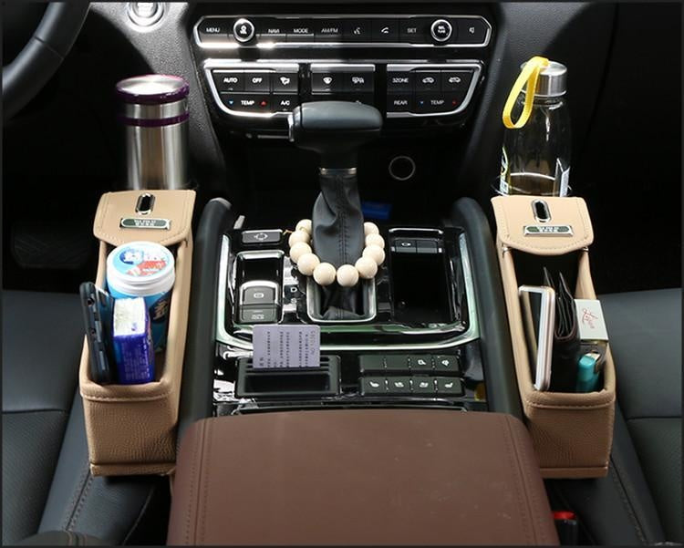 Universeller Auto Organizer aus PU Leder. Perfekt als Lückenfüller für Stauraum und Ablage im Fahrzeug.