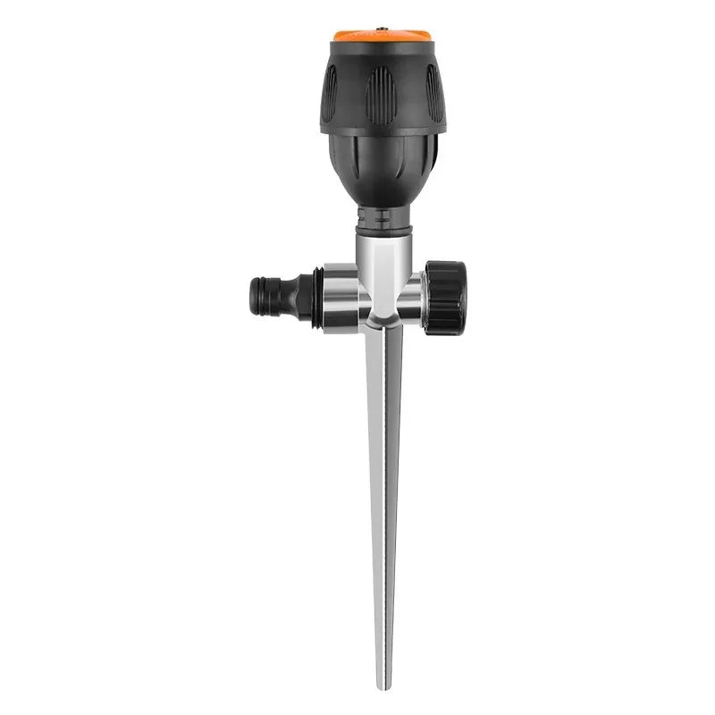 Robuster Drehsprinkler im Garten, sorgt für mühelose und umfassende Bewässerung. Ideal für Rasenpflege.