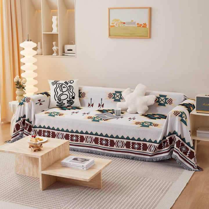 Moderner Böhmischer Sofabezug für eine stilvolle und geschützte Couch im Wohnzimmer.
