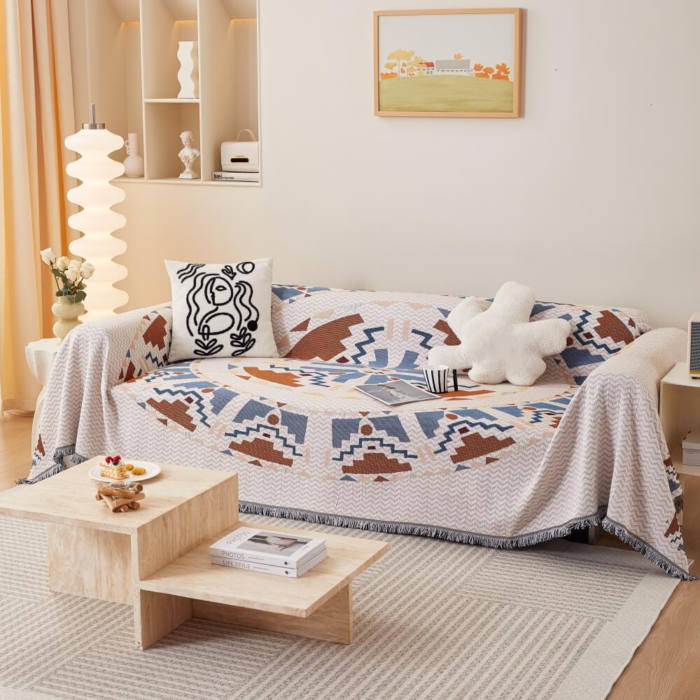Robuster Böhmischer Sofabezug als Couchschutz, tiertauglich & kindersicher.