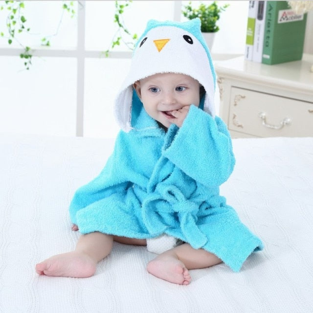 Warmer Kleinkind-Tierbademantel für Jungen und Mädchen, perfekt zum Einkuscheln nach dem Bad.