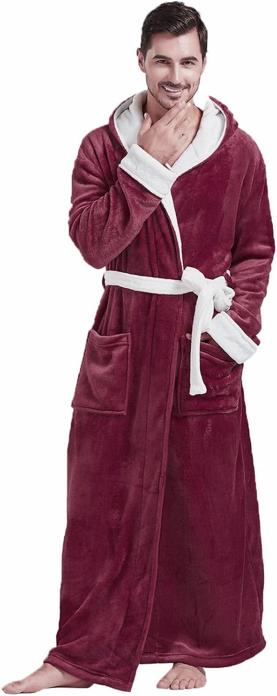 Gemütlicher Winter Bademantel für Herren, der perfekte Begleiter für kalte Tage.