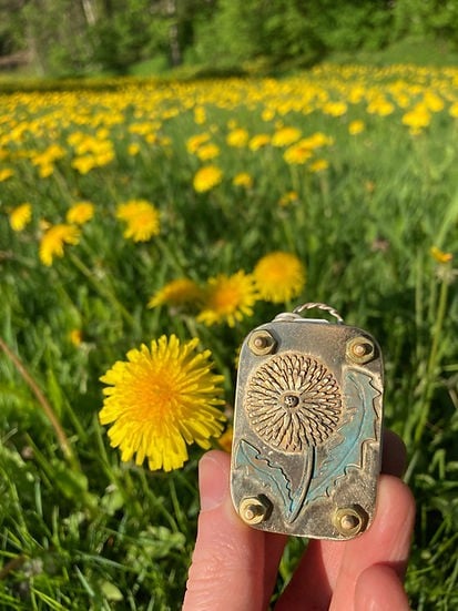 DIY-Blumenpresse für Basteln, Journaling und kreative Geschenke.