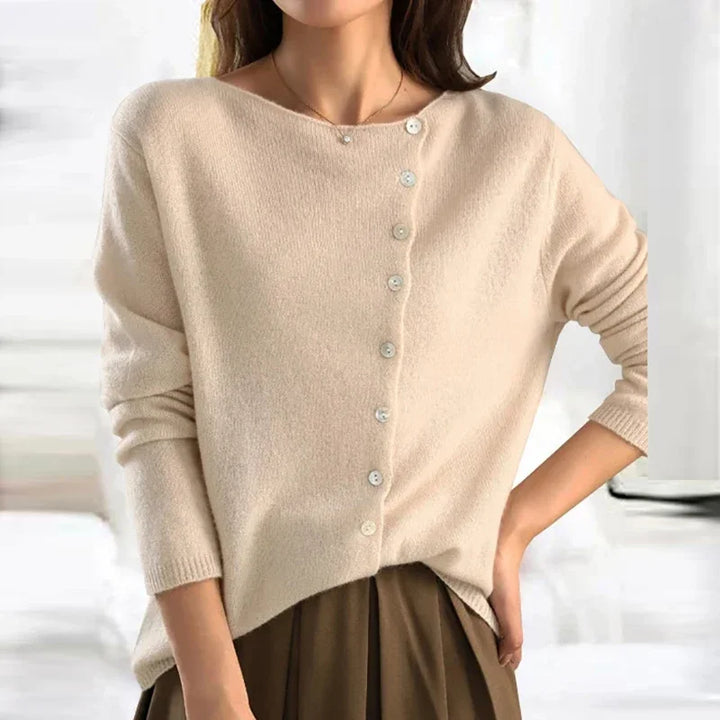 Damen Herbst-Strickpullover: Lässiger Cardigan. Gemütliche Mode für kalte Herbsttage, bequem & chic.