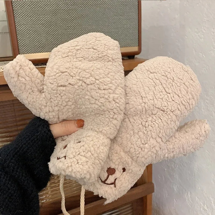 Kuschelige Teddyfäustlinge für Damen. Flauschige, weiche Winterhandschuhe, die Komfort und Wärme bieten.