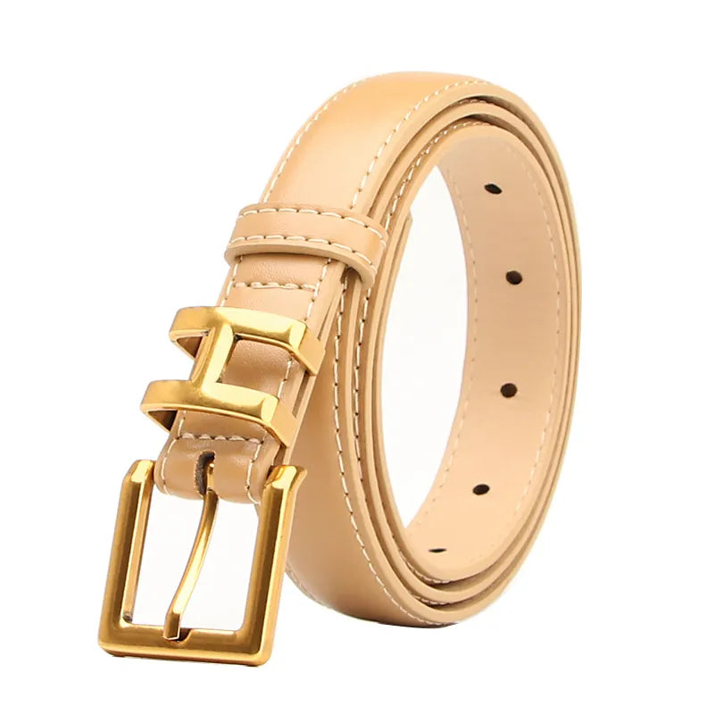 Schlanker Damengürtel mit schicker quadratischer Schnalle. Ein elegantes Mode-Accessoire für jede Frau.