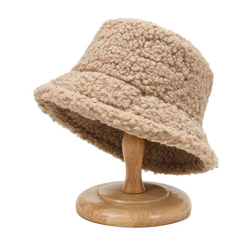 Modischer Unisex Winterhut, ein flauschiger Fischerhut, der Kopf und Ohren zuverlässig warm hält.