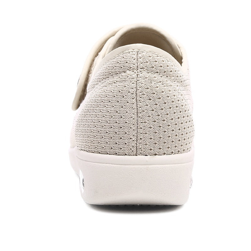 Praktische und bequeme Damenschuhe für breite Füße, Klettverschluss. Fördern Fußgesundheit, perfekt für jeden Tag.