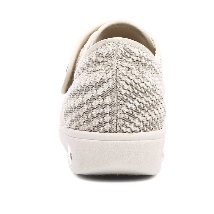 Praktische und bequeme Damenschuhe für breite Füße, Klettverschluss. Fördern Fußgesundheit, perfekt für jeden Tag.