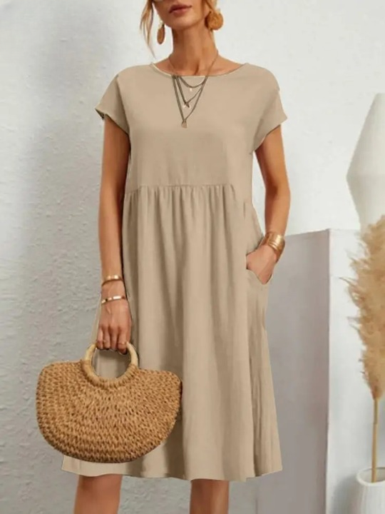 Dunkelblaues Damenkleid für den Sommer. Bequemes Regular Fit Freizeitkleid, ideal für festliche Anlässe.