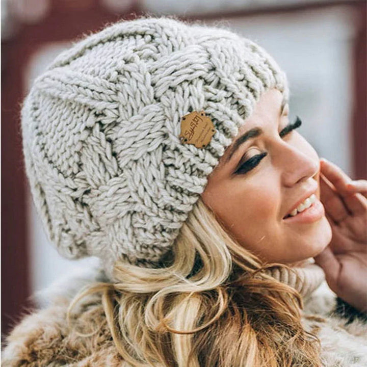 Stilvolle Damen Wintermütze, warm und bequem, perfekt für kalte Tage.