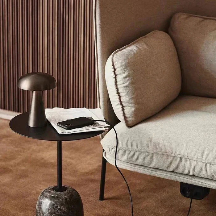 Elegante Pilzlampe Gold-Bronze für Schlafzimmer, Wohnzimmer, mit LED Stimmungslicht.