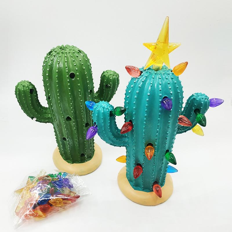 Harzfigur beleuchteter Kaktus, charmante Vintage Weihnachtsdekoration.