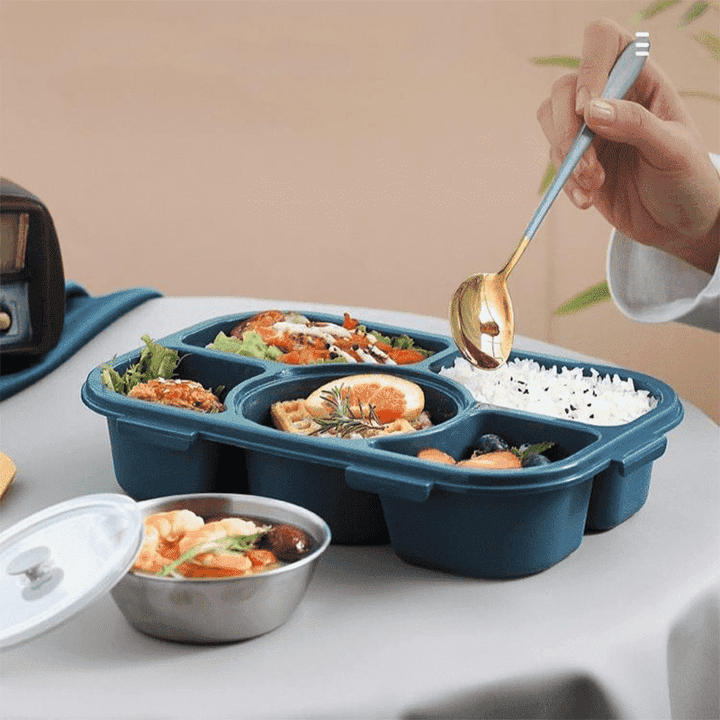 Auslaufsichere Bento Box mit 5 Fächern, spülmaschinenfest und robust für den täglichen Gebrauch.