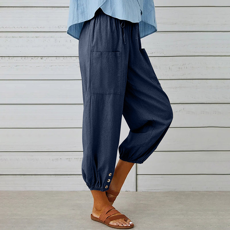 Lässige, bequeme Damenhose 7/8, mit Kordelzug & Taschen. Perfekt für den Alltag und entspannte Stunden.