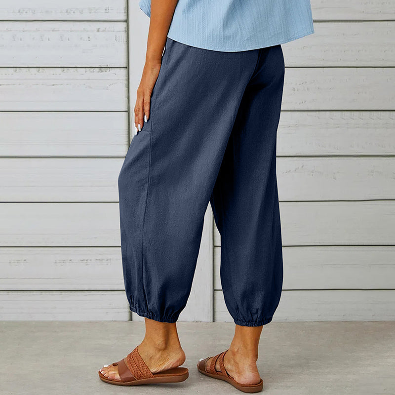 Stilvolle, vielseitige Damen 7/8-Hose, einfarbig. Lockerer Schnitt, mittelhoher Bund, für Frühling, Sommer, Herbst.