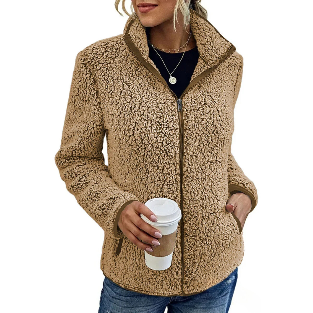 Damen Herbstmode: Bequeme Fleece-Weste "Petra" mit hohem Kragen. Perfekte Weste für kühle Tage im Lagenlook.