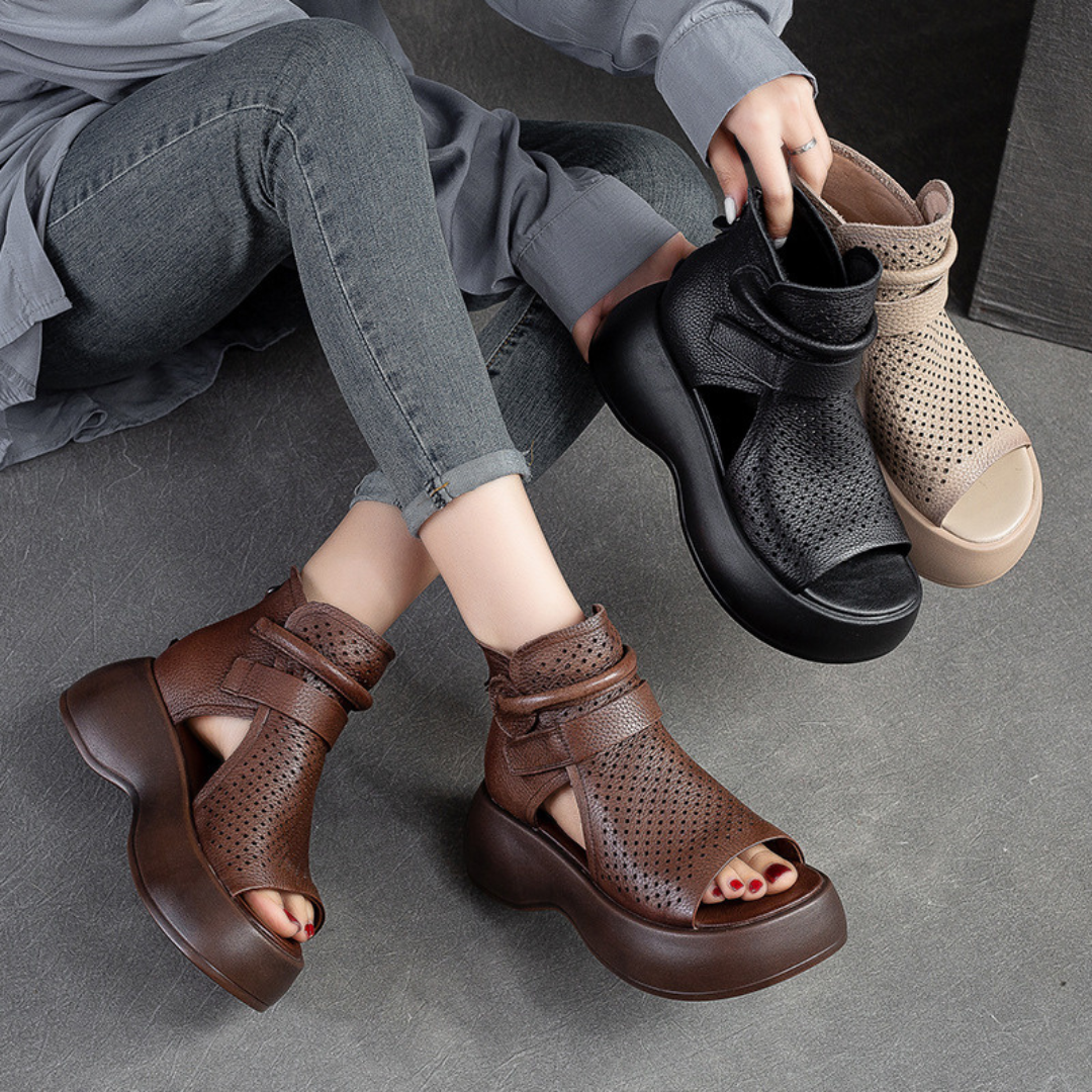 Robuste, bequeme Damen Sandalen mit stabiler Sohle für Alltag & Freizeit, ideal bei Fußbeschwerden.